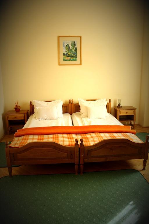 Hotel Tivoli Sovata Zimmer foto